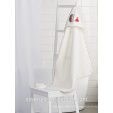patrón de dibujos animados personalizado bebé blanco puro algodón con capucha toalla de baño HBT-017